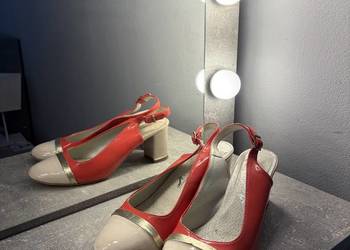Buty na klocku z odkrytą piętą kremowe / łososiowe / czerwone / koralowe