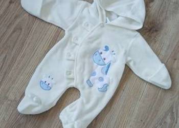 Pajacyk niemowlęcy kremowy z aplikacją – rozmiar 0–3 miesiące