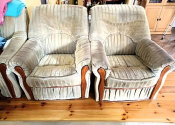 Fotele tapicerowane używane zielone 2 sztuki za darmo