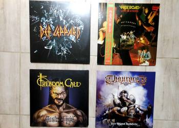 Cztery super płyty winylowe.