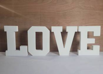 Litery 3d ze styroduru napis LOVE