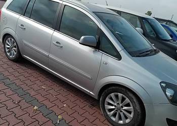 Sprzedam opla Zafira 2014 rok LPG Gaz Hak stan bardzo dobry