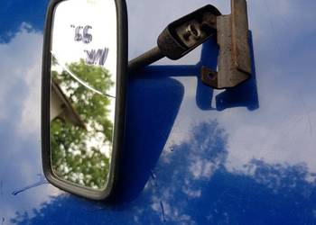 Nr 99.Lusterko  Fiat,Trabant i inne stare auta