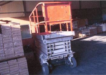 Syndyk sprzeda samojezdny podest ruchomy producent BAC
