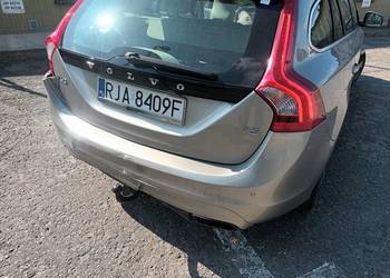 Volvo V60 T5 , benzyna 245 KM, 2015 rok 111 tyś km po kolizji