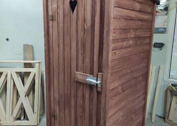 WC toaleta drewniana sławojka latryna