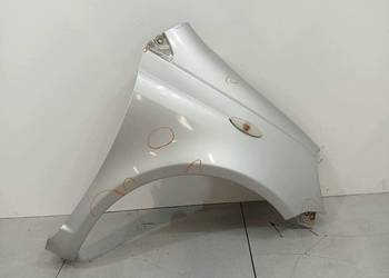 BŁOTNIK  PRAWY PRZÓD SREBRNY  Toyota Yaris I (1999-2005)