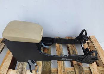 Toyota Land Cruiser 150 PODŁOKIETNIK Z LODÓWKĄ