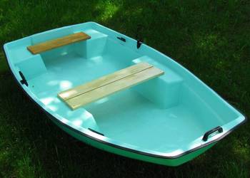 Mała łódka łódeczka bączek łódka wędkarska łódka rekreacyjna