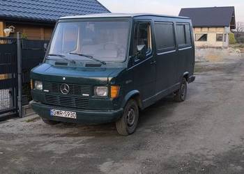 Mercedes Benz t1 (kaczka) 207D (sprinter) blaszak
