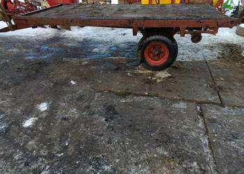 Platforma rama z rozrzutnika przyczepa kiper transport