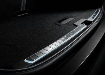 VOLVO Podświetlana listwa progu bagażnika 32353289