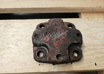 Pokrywa sworznia  FWD Massey Ferguson 8110, 8260