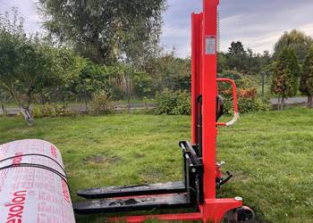Wózek hydrauliczny podnośnikowy z rozsuwanymi widłami CTY 2T 1,6M