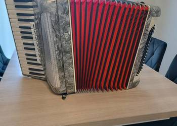 Akordeon victoria 80 basów