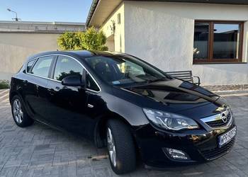 Opel Astra J 1.6T SPORT