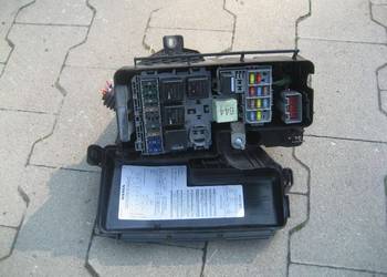 volvo s60 v70 s80  2,4tdi 185km puszka bezpiecznikowa 8690698 30728134 volvo s60 v70 s80  2,4tdi 185km puszka bezpiecznikowa 8690698 30728134