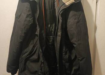 Sprzedam kurtkę męska zimową z kapturem