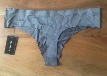 Nowe z metką Reserved Majtki Stringi M
