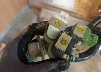 Elektrozawór potrójny do pralki AEG l60610
