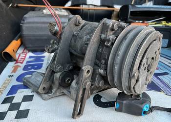 Sprężarka klimatyzacji Volvo 740 940 D24 z mocowaniem