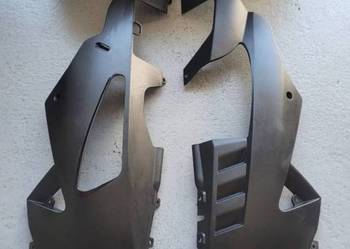 APRILIA TUONO RSV 1000 PŁUG OWIEWKA OSŁONA BOK PLASTIK WYPEŁNIENIE