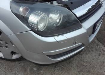 Lampy.przednie opel astra h czarny sridek.nie soczewka