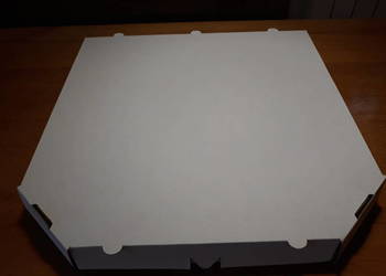 Pudełko na pizzę o wymiarach 42x42x4