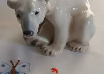Duża figurka niedźwiedzia polarnego