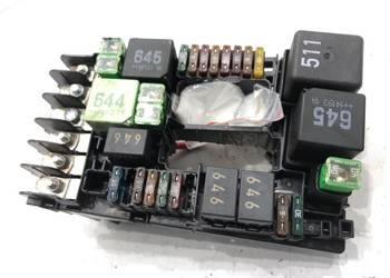 SKRZYNKA BEZPIECZNIKÓW VW GOLF VII Kombi 2.0 150KM MODUŁ