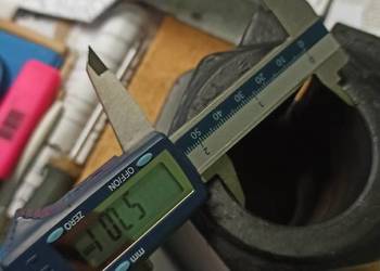 słup nowy do mechanizmu posuwu odlew żeliwny