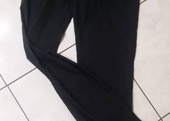 czarne spodnie, must have,