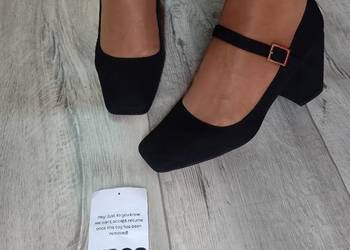 (39) ASOS Design) Czarne czółenka wieczorowe z zapięciem z Londynu,jak NOWE