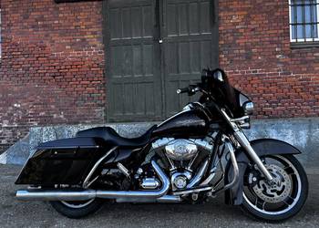 Harley - Davidson FLHX z 2011 roku. Street Glide.