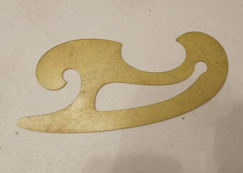 Krzywka z bezbarwnego plastiku, 16 cm