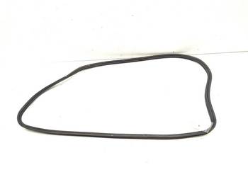 USZCZELKA KLAPY LEXUS RC Sportowy/Coupe