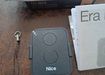 Pilot do napędu bramy NICE era flor dwa kanały, 2 przyciski