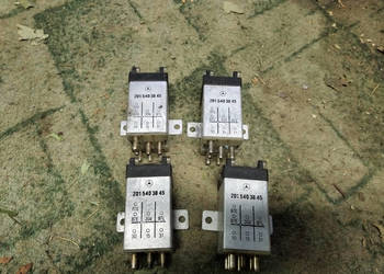 Srerbny przekaźnik przepięciowy ABS Mercedes W124 W201 W126