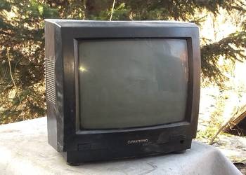 Telewizor GRUNDIG, podwójne zasilanie.