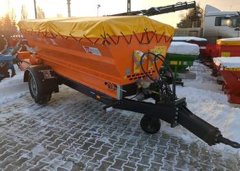 Posypywarka, piaskarka Pronar T131 3,8t. Dostępna od ręki.