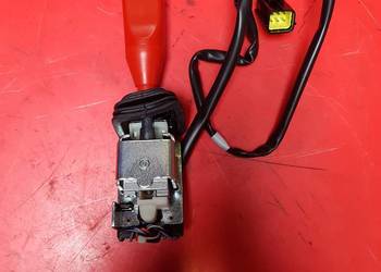 82034516 Przełącznik rewersu New Holland