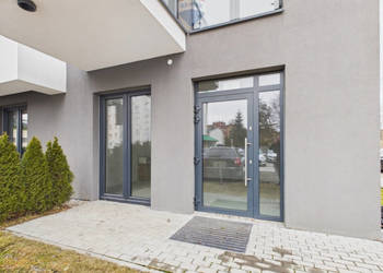 Lokal handlowo- usługowy 25m2 oś. Bór