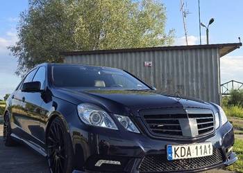 Mercedes-Benz E350 CDI W212 | Pakiet AMG | Tanzanite Blue | 289 KM