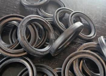 Uszczelniacz 21,4×29,6×3,7 NBR