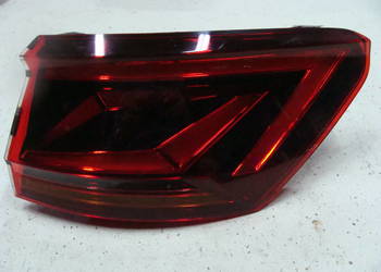 VW TOUAREG III LAMPA TYLNA PRAWA TYŁ 760945208