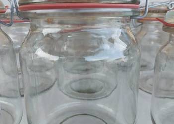 Słoiki na przetwory: mięso, ogórki, kapusta, kiełbasa