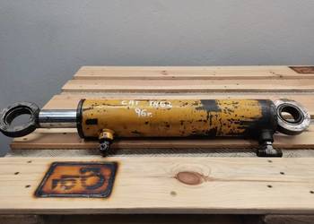 Cylinder hydrauliczny wspomagający CAT TH 62 {1996r. do 1998