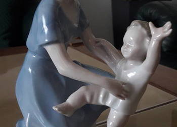 Figurka porcelanowa " matczyna miłość " Grafenthal  1935 r.