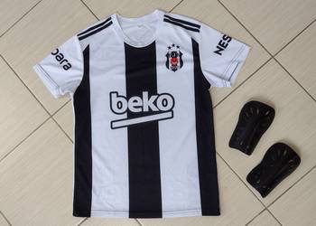 koszulka Besiktas Stambuł + ochraniacze S 24/25