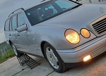 0 rdzy 180 tyś km. Avantgarde E200 Kompressor.